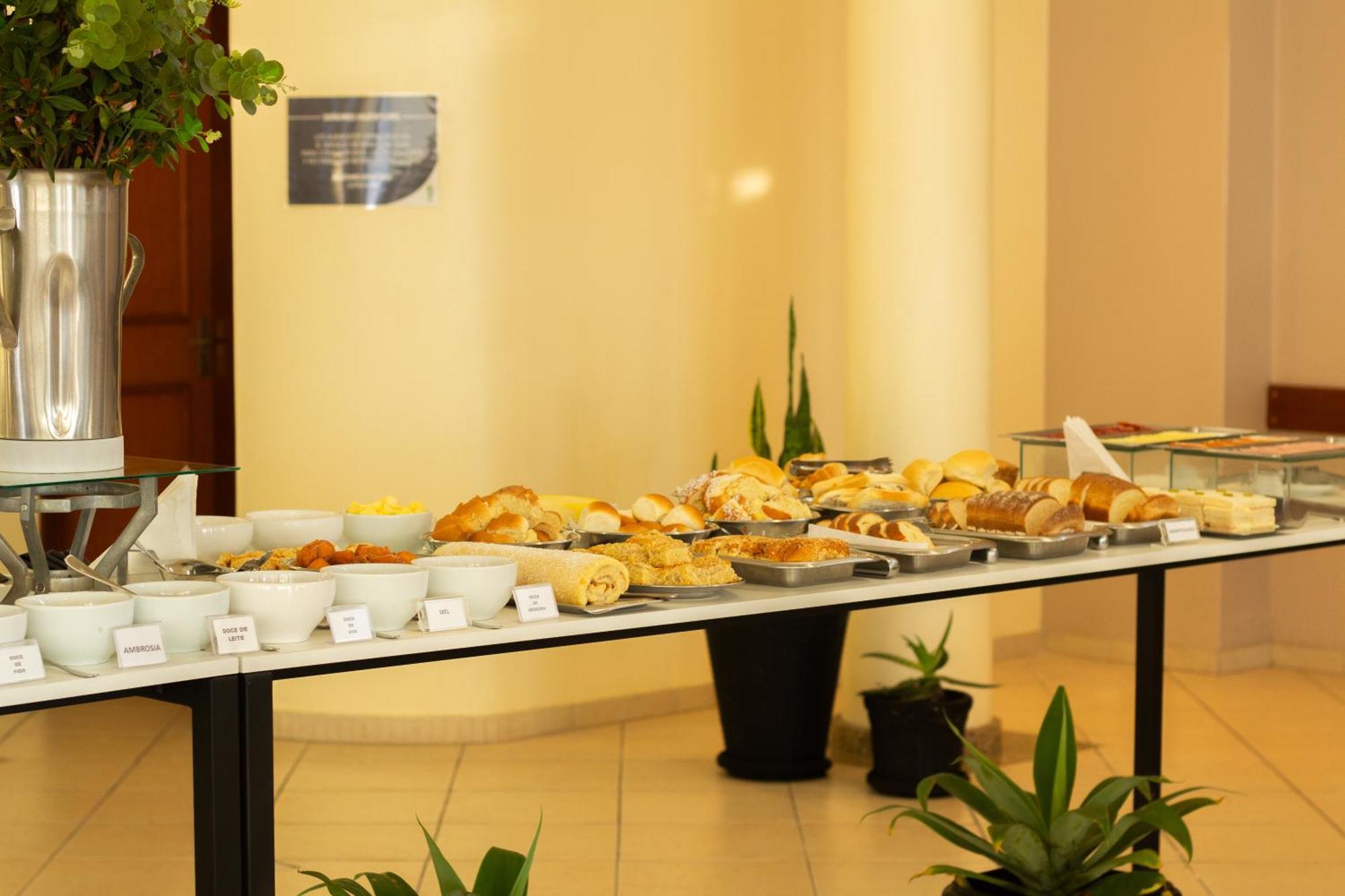 Hotel Cavera Alegrete Luaran gambar
