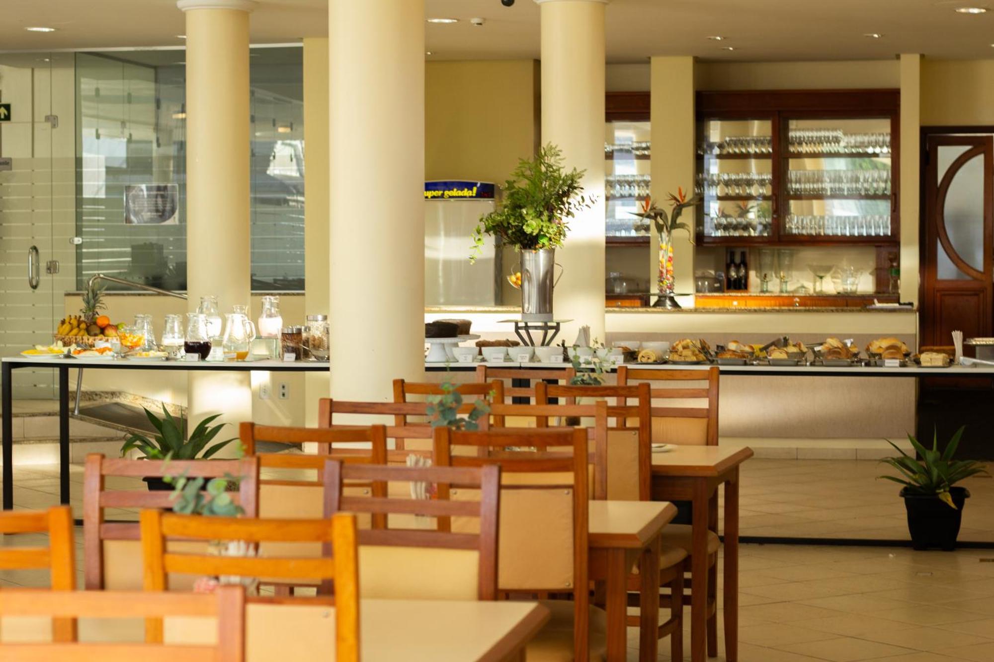 Hotel Cavera Alegrete Luaran gambar